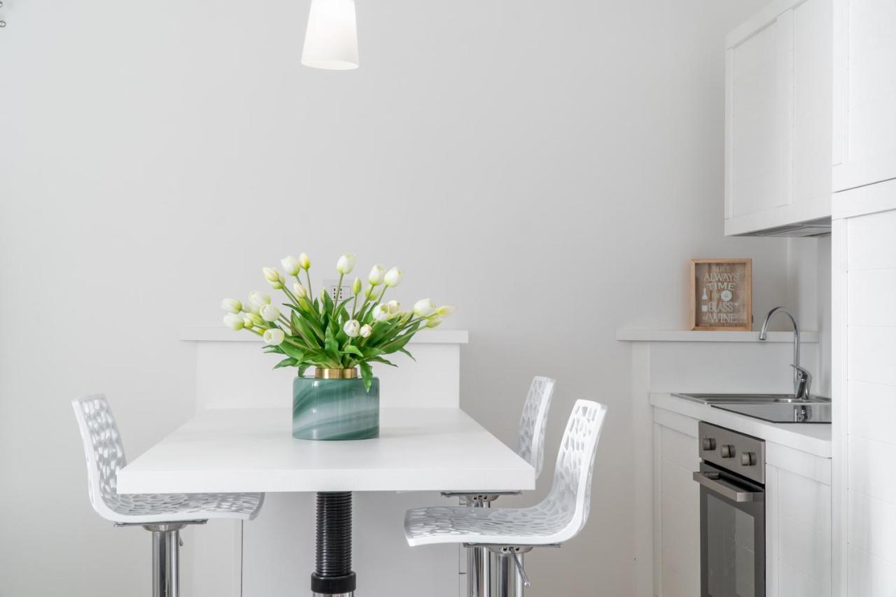 Brera Charming Apartments R&R Milan Luaran gambar