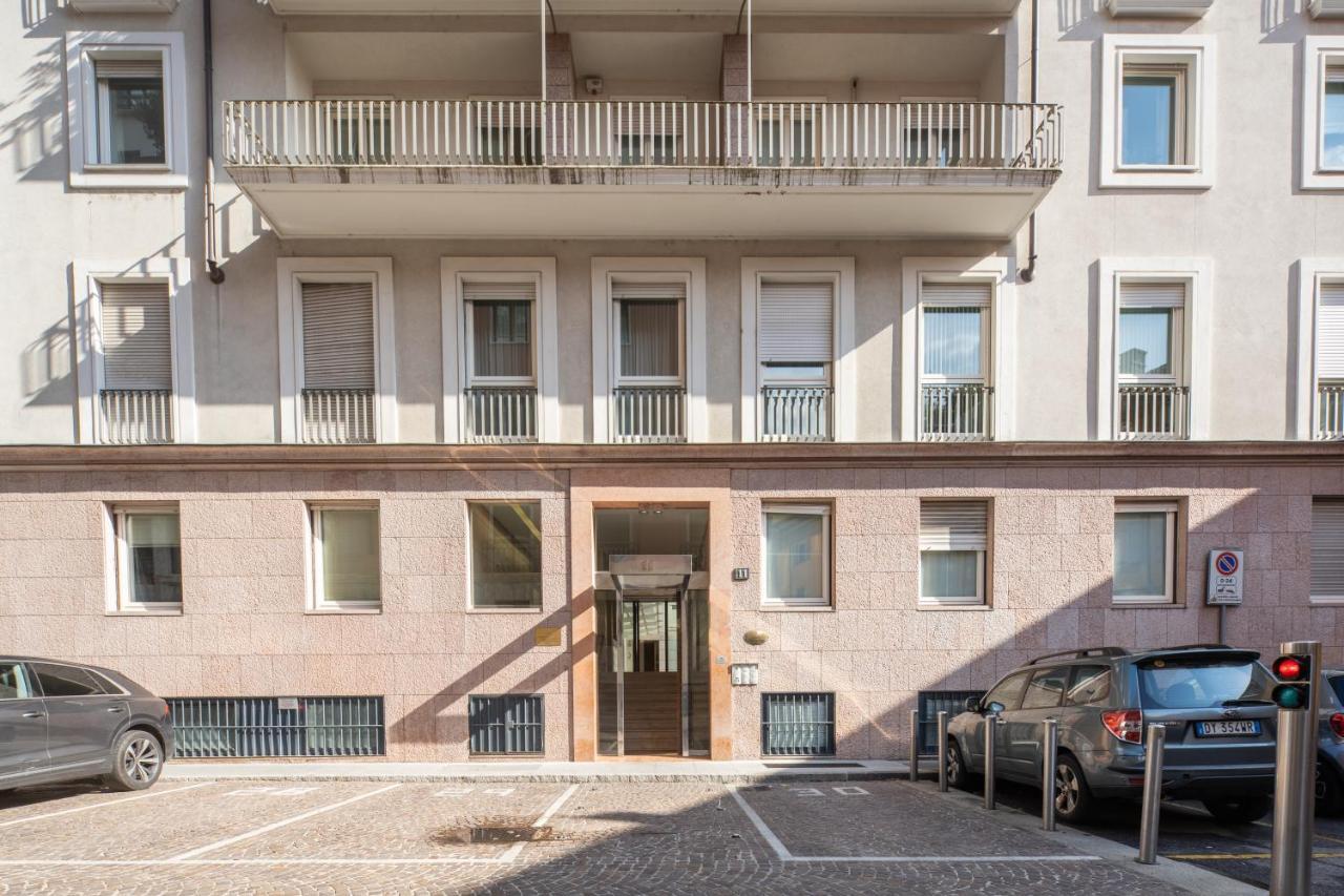 Brera Charming Apartments R&R Milan Luaran gambar