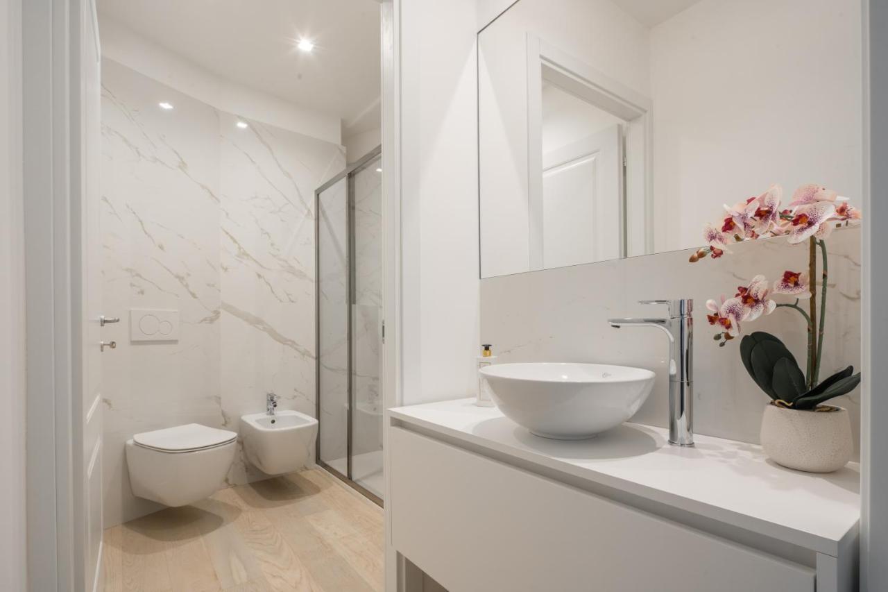 Brera Charming Apartments R&R Milan Luaran gambar